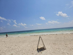Beach Access Sunrise Condo private pool fast wifi